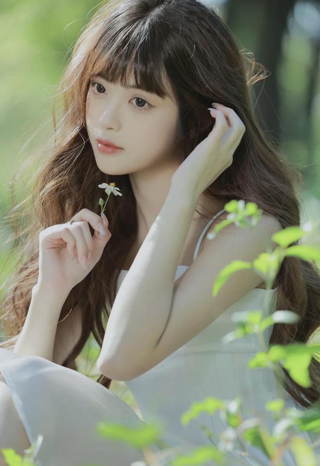 女人和大型犬配多次